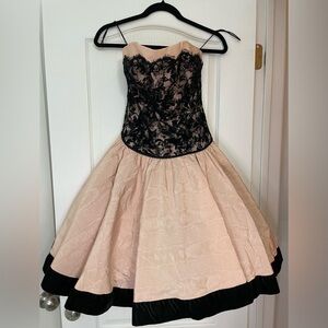 Pilar Rossi for Neiman Marcus vintage 8 fits XS taffeta dress petticoat